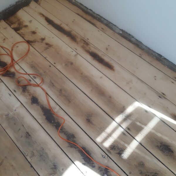 Renovace prkenné podlahy